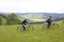Obr�zok : bicykel n�m umo��uje vykon�va� ve�mi dlh� tr�ningy s mal�m pre�a�en�m svalstva